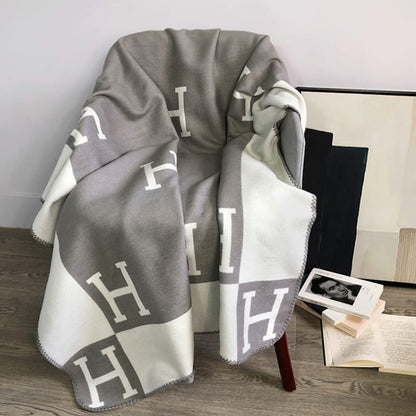 HBlanket I H-deken Voor Op je interieur