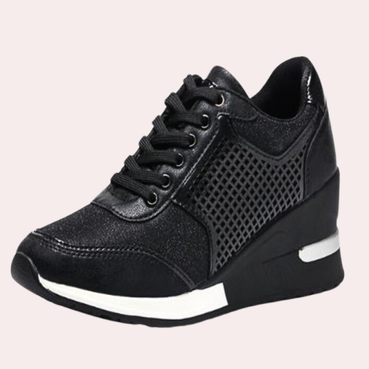 Stylische Sneaker mit Keilabsatz