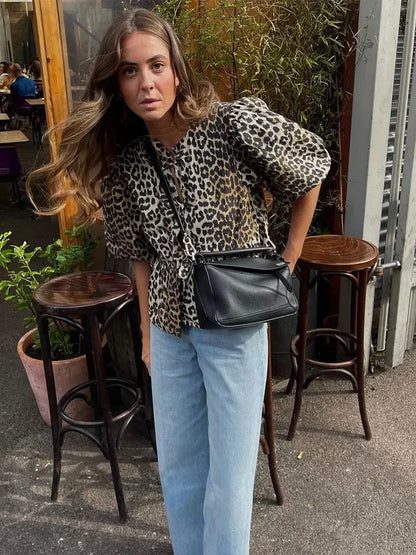 Bella | Leopard Print Top voor de zomer